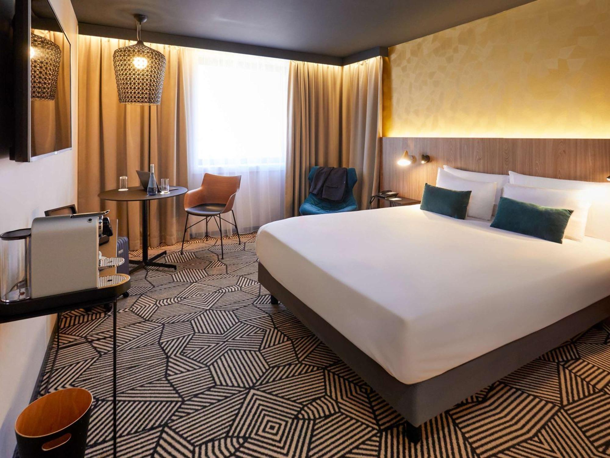 Mercure Arras Centre Gare Экстерьер фото