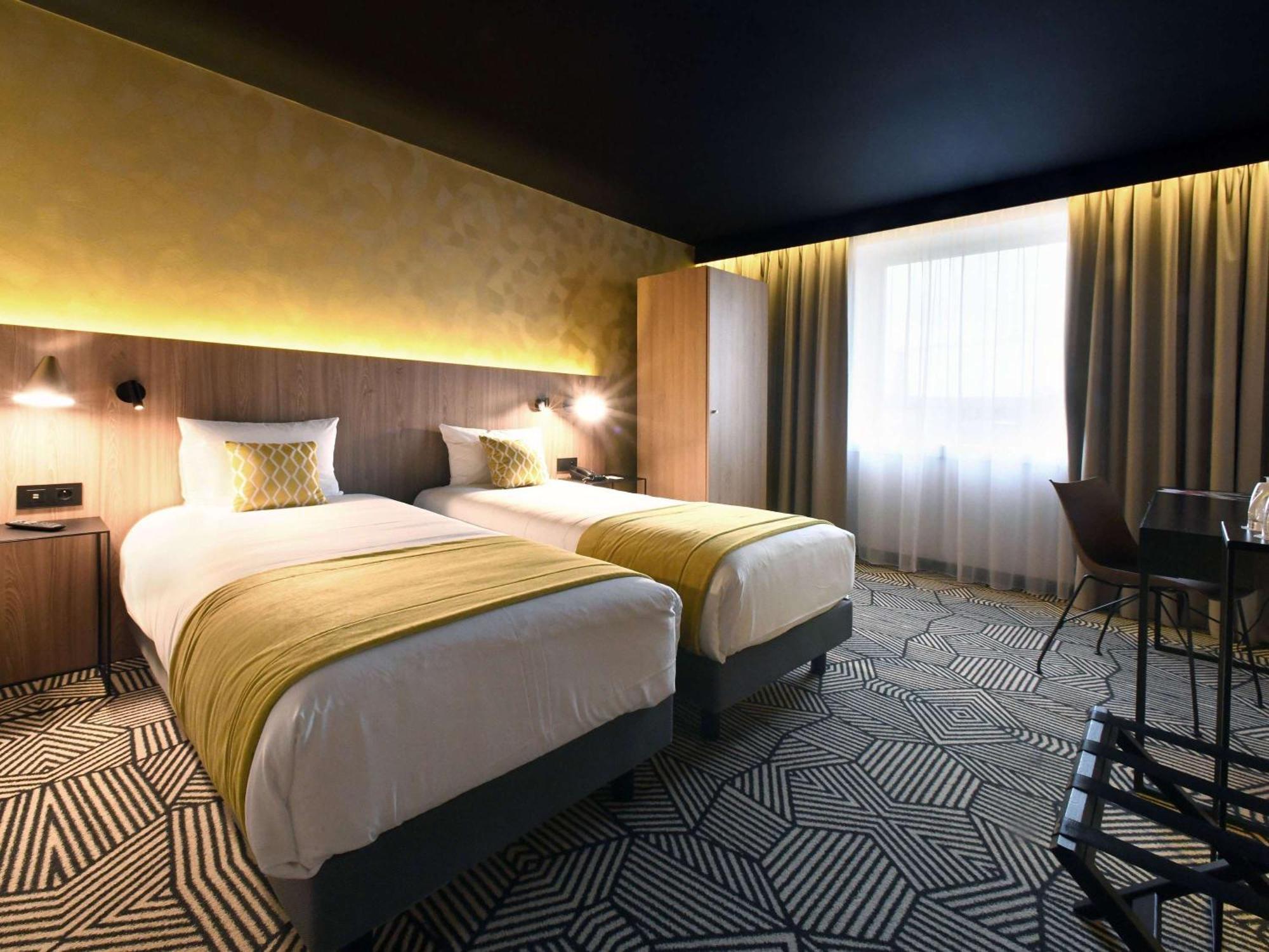 Mercure Arras Centre Gare Экстерьер фото